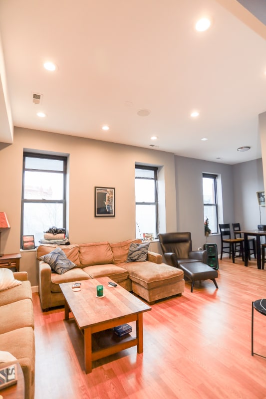 Photo - 1586 N Clybourn Ave (Chicago, IL)