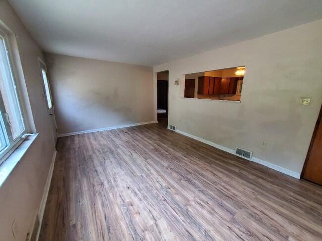 Foto del edificio - 1013 Hazel Ave