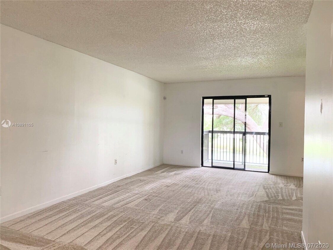 6061 Shaker Wood Cir, Tamarac, FL 33319 Condo for Rent in Tamarac, FL