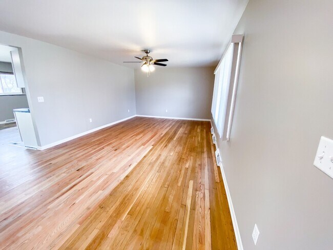 Foto del edificio - 1001 W Badger Rd