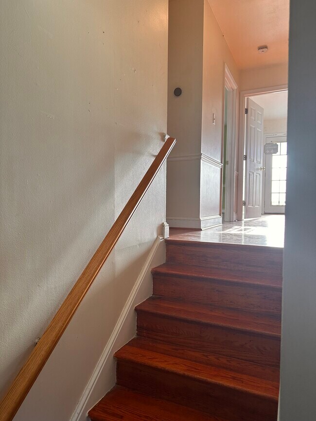 Foto del edificio - 5233 Queensberry Ave