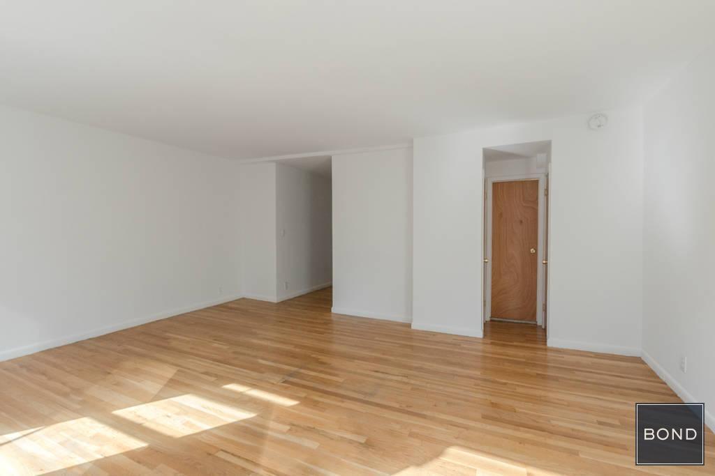 Foto principal - 947 1st Ave