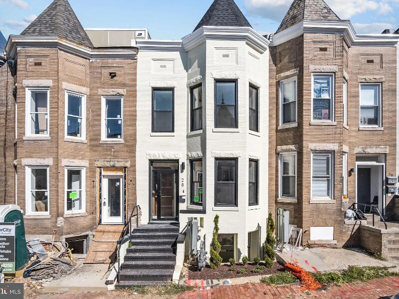Foto principal - 28 Todd Pl NE