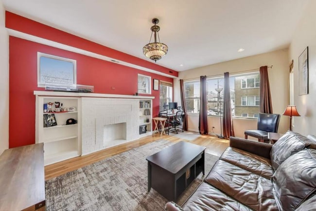 Foto del edificio - 3816 W Ainslie St