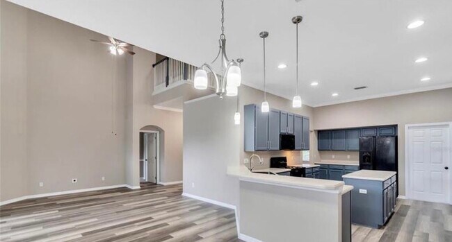 Building Photo - 2717 Treymore Dr