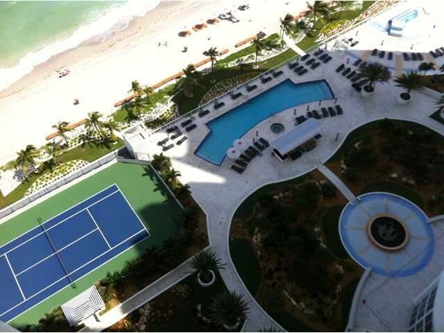 Foto del edificio - 19111 Collins Ave