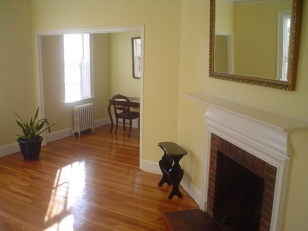 Building Photo - 16 Chauncy St