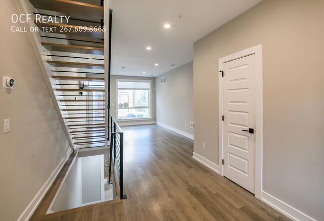 Foto del edificio - 3 Bed Norris Square Townhome