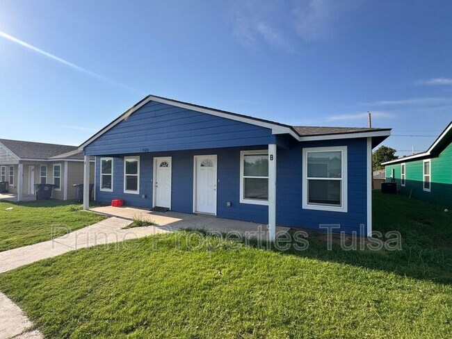 Building Photo - 4120 W 56th Pl