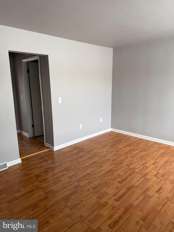 Building Photo - 1243 Peggy Dr