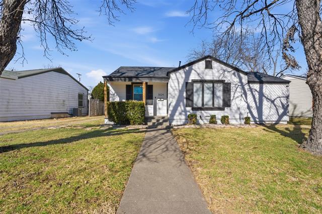 Building Photo - 3824 Desert Ridge Dr