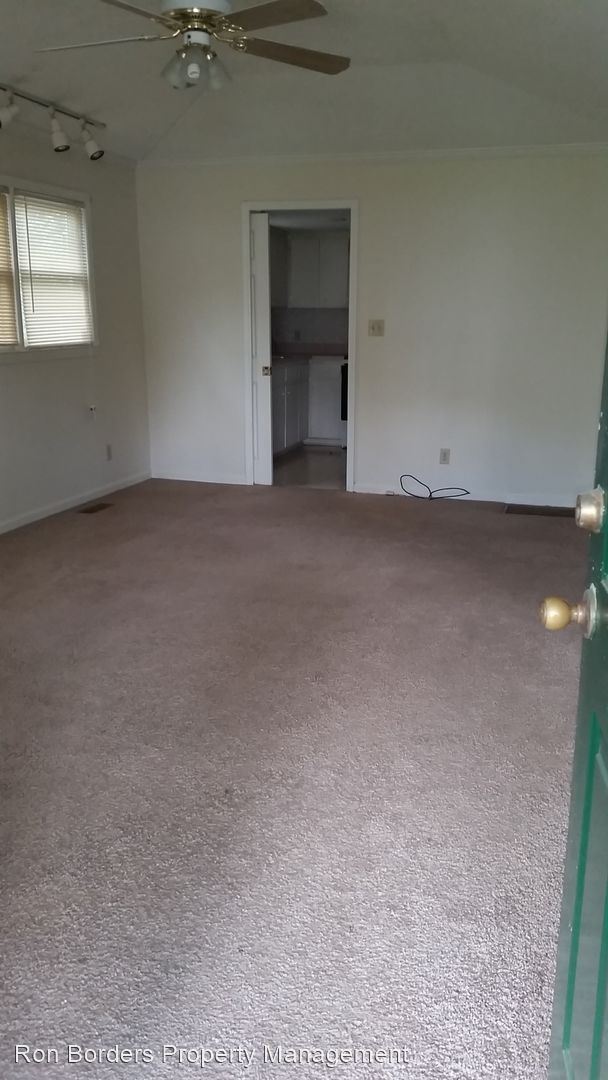 Building Photo - 2 br, 1 bath House - 1516 Woodard St.