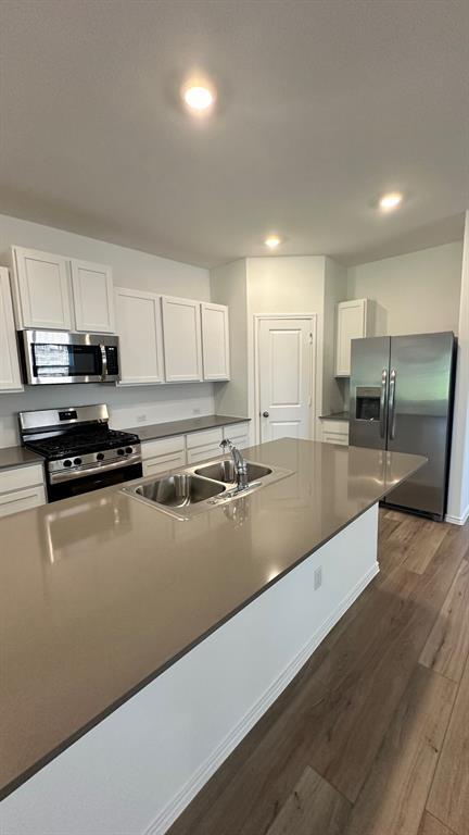 Foto del edificio - 2405 Four Waters Lp