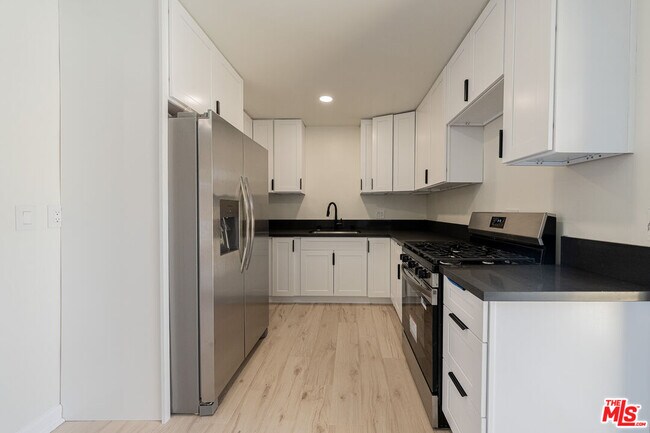 Building Photo - 8149 Alcove Ave