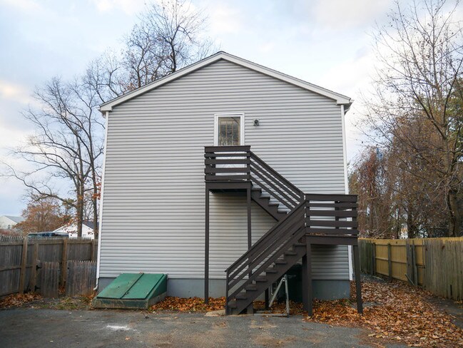 Foto del edificio - 15 Otis Ct