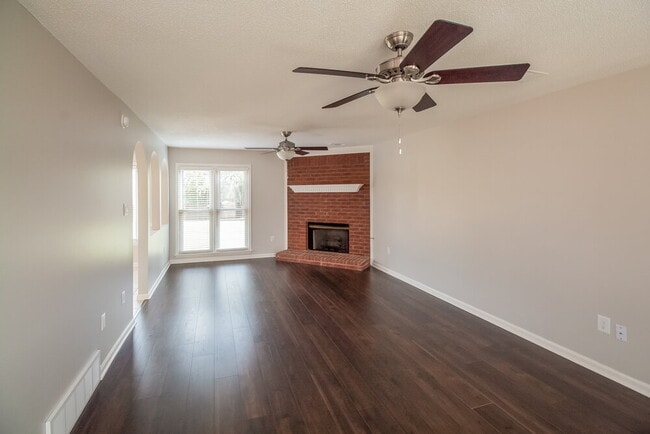 Building Photo - 2776 Fletcher Park Cir E