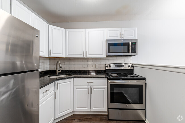 1BR, 1BA - Kitchen - 905 Lofts