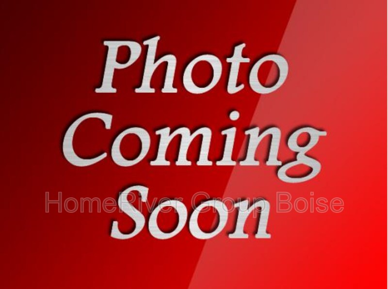 Building Photo - 458 E Chateau Dr