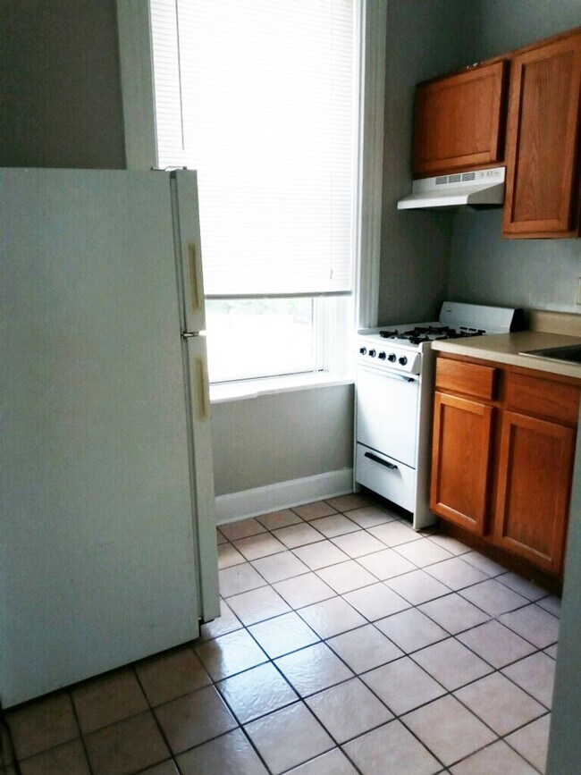 Building Photo - 501 Lowell Ave