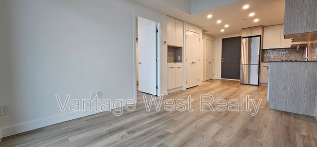 Building Photo - 1488 Bertram St