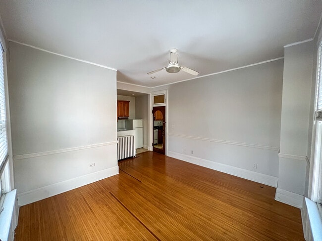 Building Photo - 4380 Central Ave