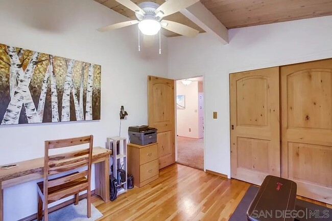 Foto del edificio - Room for rent!