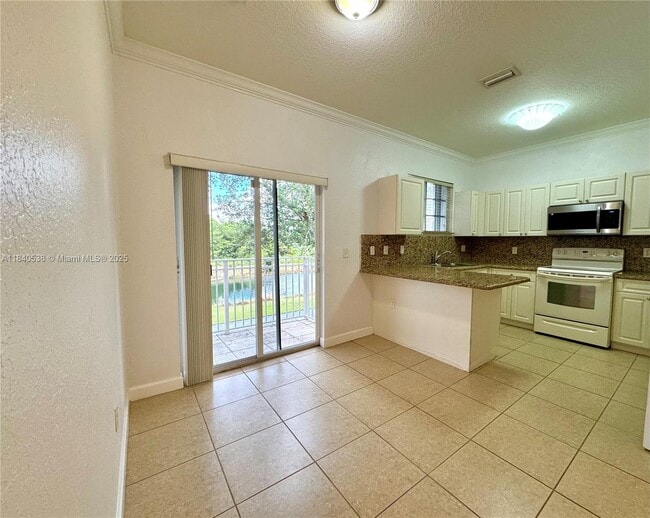 Foto del edificio - 2741 NE 4th St