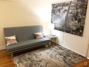 Building Photo - Furnished room/NOT APARTMENT