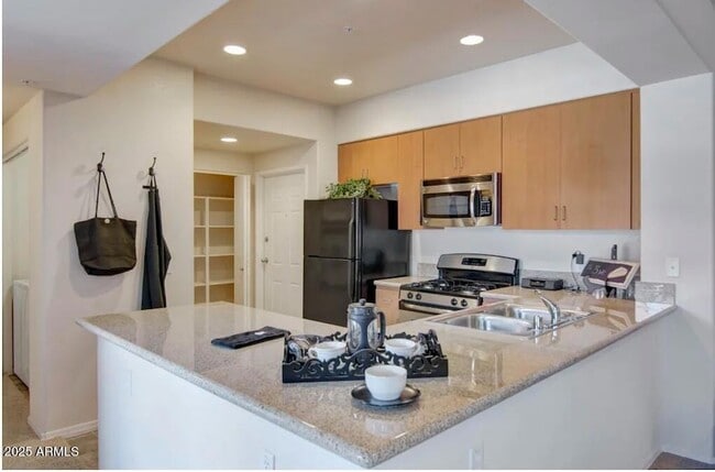 Building Photo - 3825 W Anthem Way