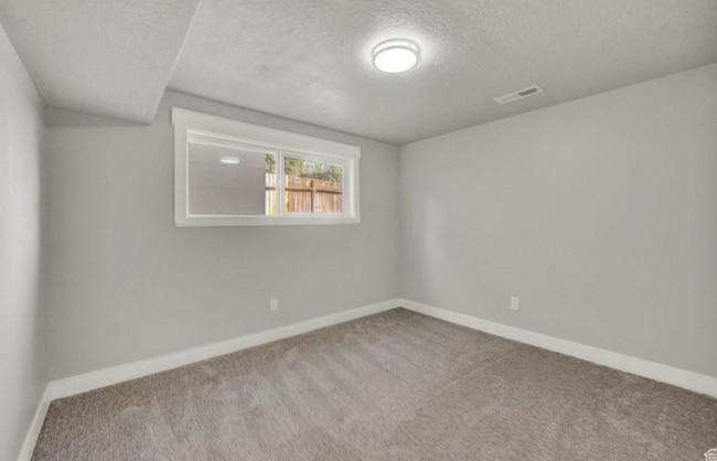 Foto del edificio - 1140 500 N