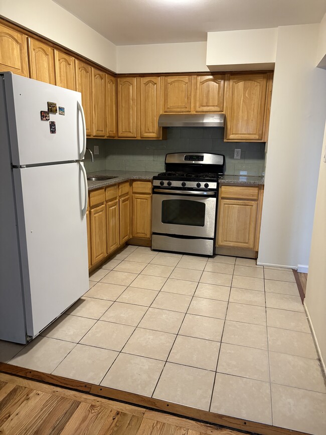 kitchen - 4115A 75th St