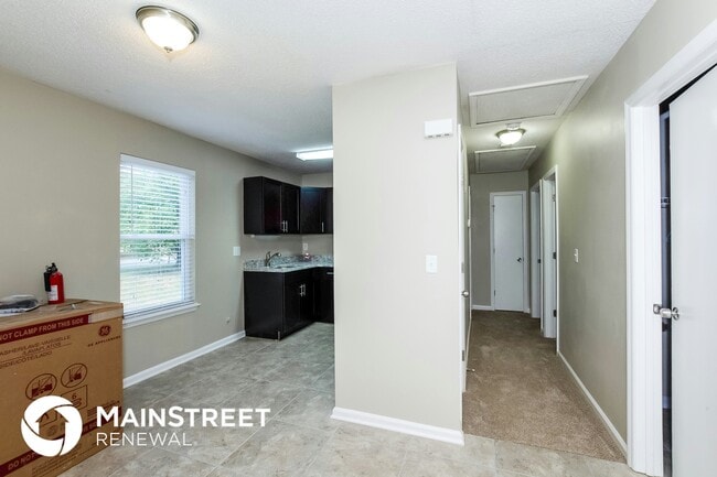 Building Photo - 6022 Woodthrush Dr