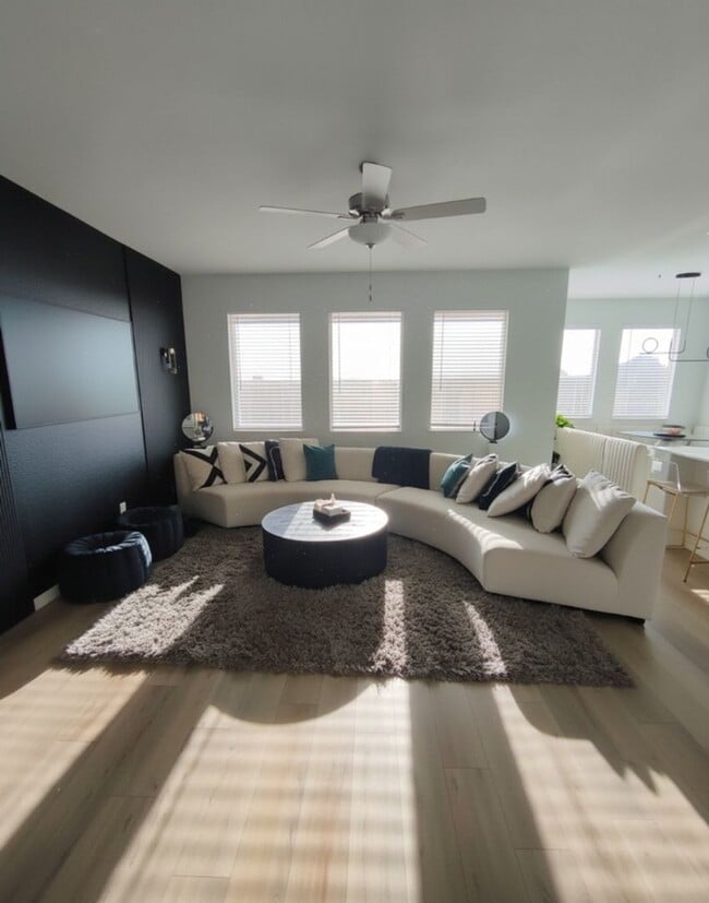 Building Photo - 5213 Rockrose Ln