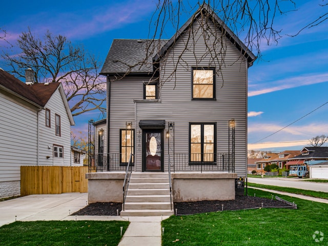 Building Photo - 10100 S Eggleston Ave