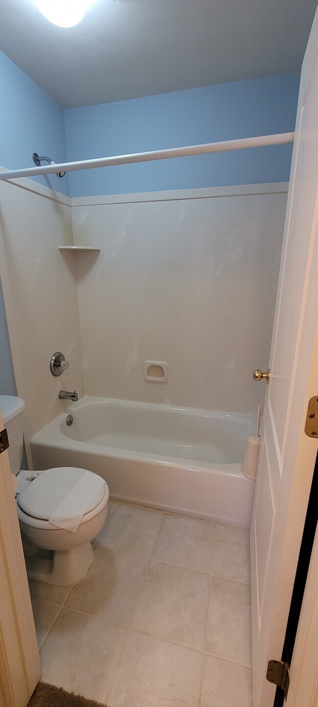 baño 2 - 125 Peregrine Ln