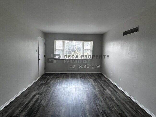Foto del edificio - 7409 Olian Dr