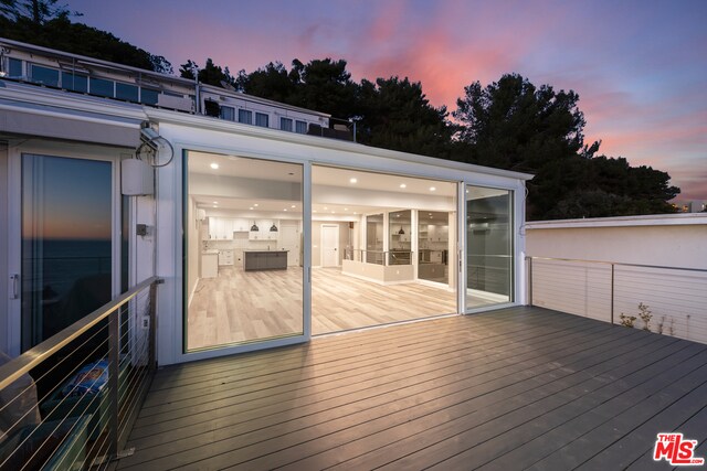 Building Photo - 18117 Coastline Dr