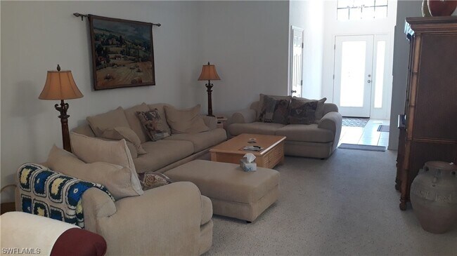 Foto del edificio - 15472 Admiralty Cir