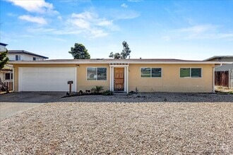 Building Photo - 1711 Yosemite St