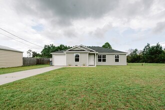 Building Photo - 46 Persimmon Blvd