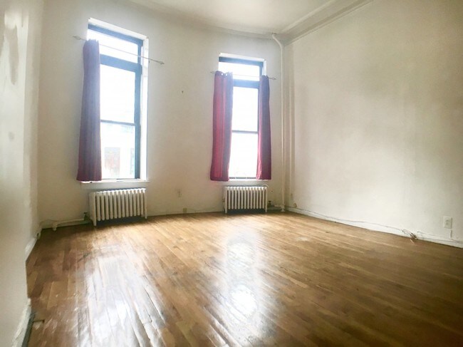 Building Photo - 439 W 147th St