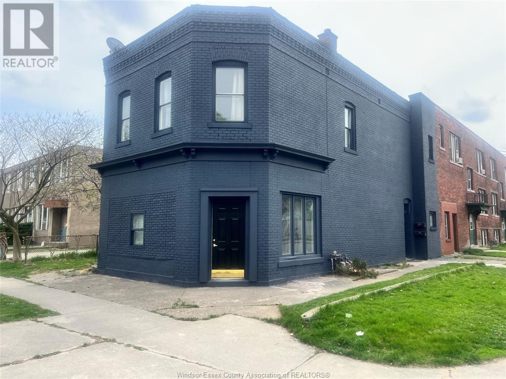 Primary Photo - 701 Marentette Ave