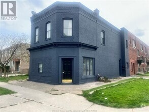 Building Photo - 701 Marentette Ave