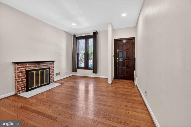Foto del edificio - 1025 30th St NW