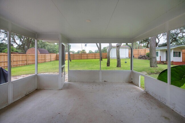 Foto del edificio - 20 Dogwood Ln