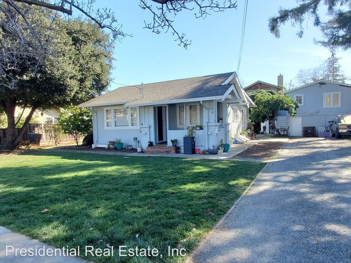 Primary Photo - Studio, 1 bath House - 54 W Rincon Ave