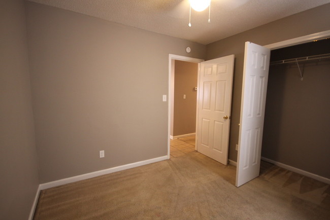 Building Photo - 7026 Reese Lake Cv