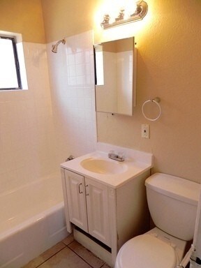 Foto del edificio - MOVE IN SPECIAL! - The BEST DEAL in ABQ!