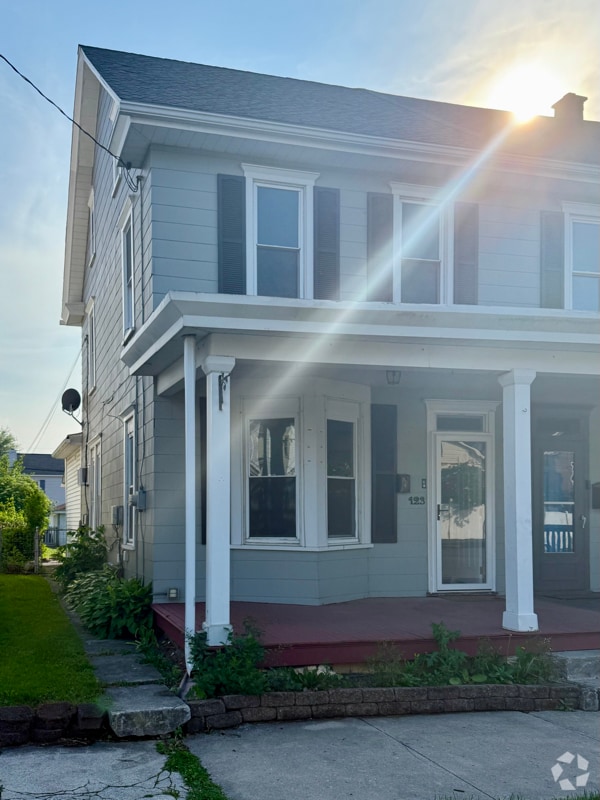 Building Photo - 123 S Harrison St