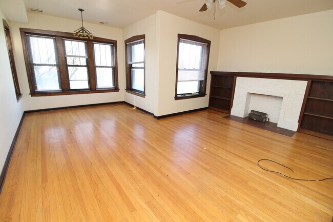 Foto del edificio - 1728 W Juneway Terrace
